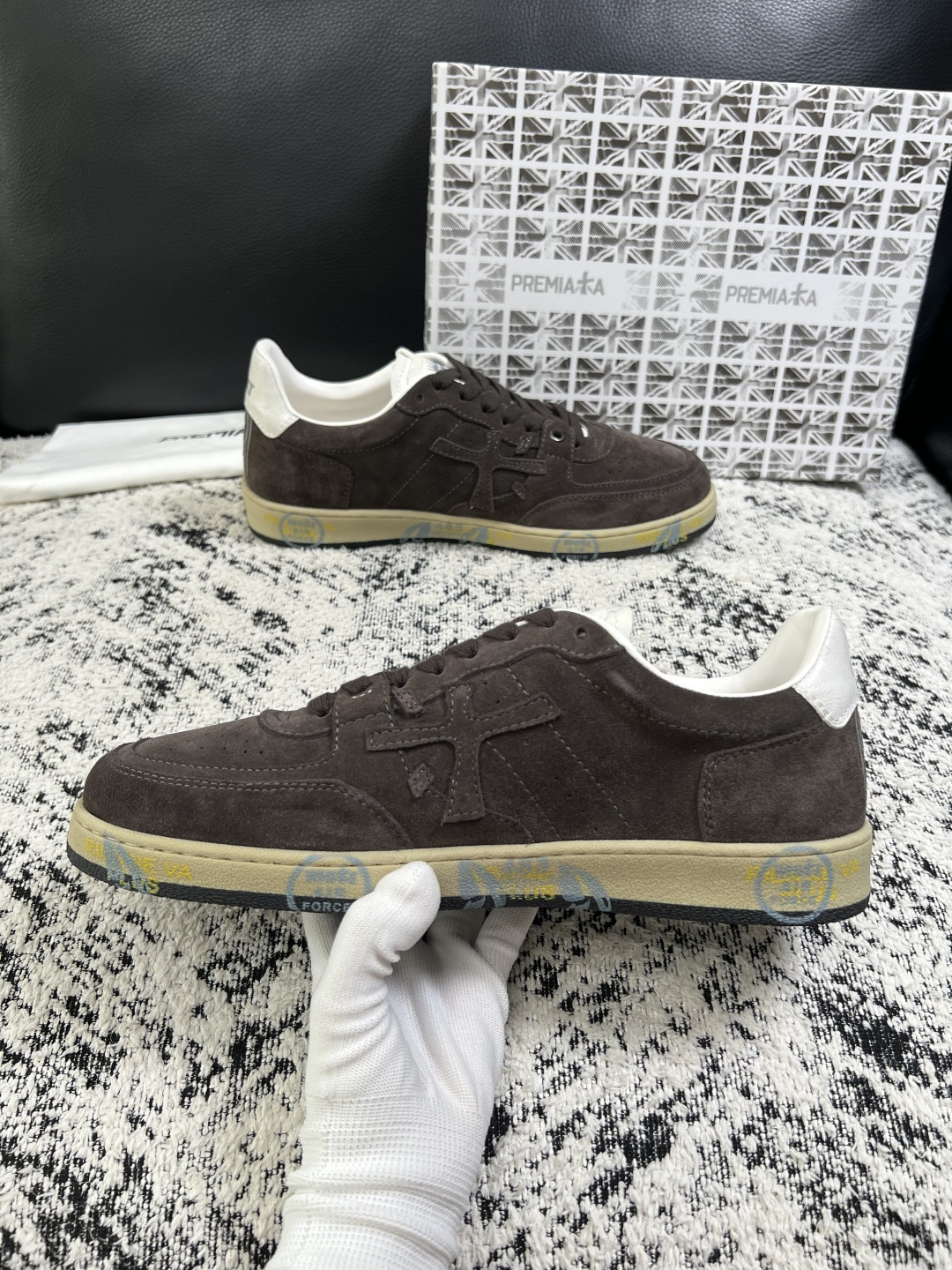 ⚠️只换码不退⚠️  PRMAMITA 高品质  顶级工艺品  普拉米亚达 男士运动鞋专柜同步，鞋面意大利原版进口牛皮搭