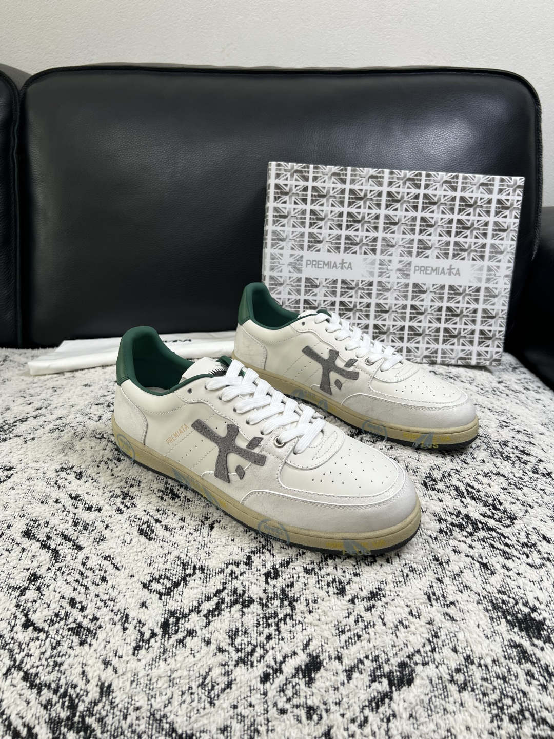 ⚠️只换码不退⚠️  PRMAMITA 高品质  顶级工艺品  普拉米亚达 男士运动鞋专柜同步，鞋面意大利原版进口牛皮搭