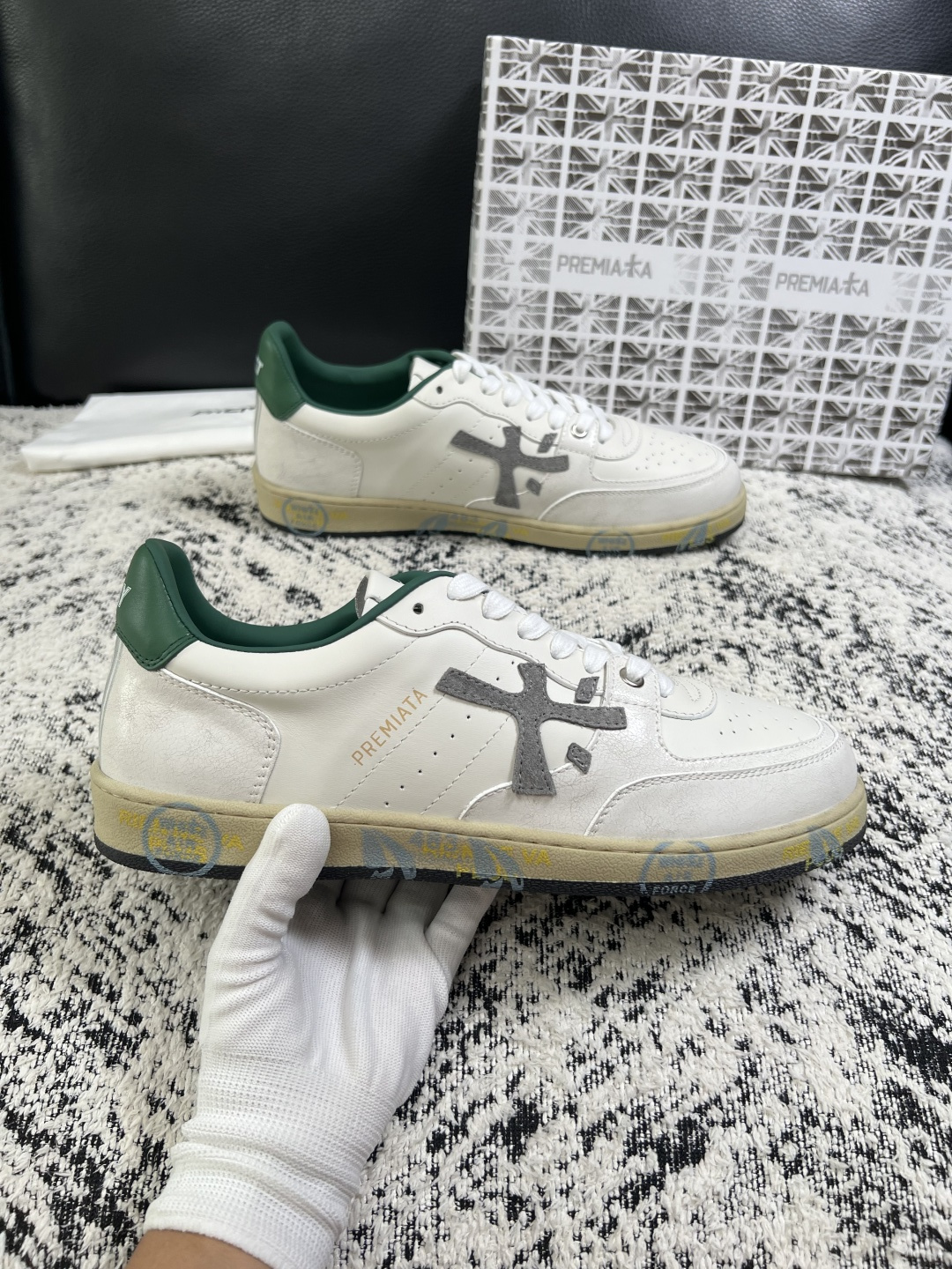⚠️只换码不退⚠️  PRMAMITA 高品质  顶级工艺品  普拉米亚达 男士运动鞋专柜同步，鞋面意大利原版进口牛皮搭