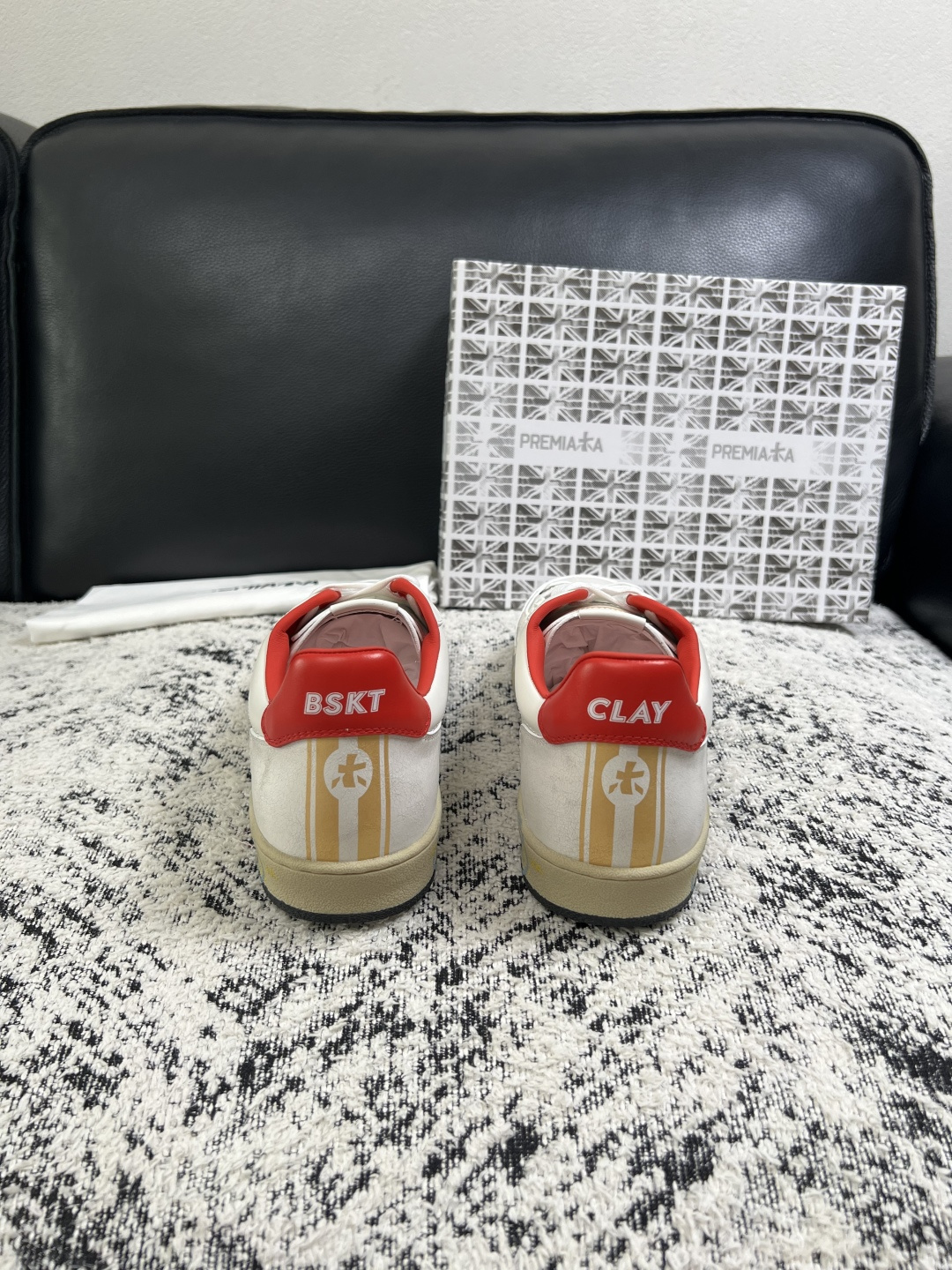 ⚠️只换码不退⚠️  PRMAMITA 高品质  顶级工艺品  普拉米亚达 男士运动鞋专柜同步，鞋面意大利原版进口牛皮搭