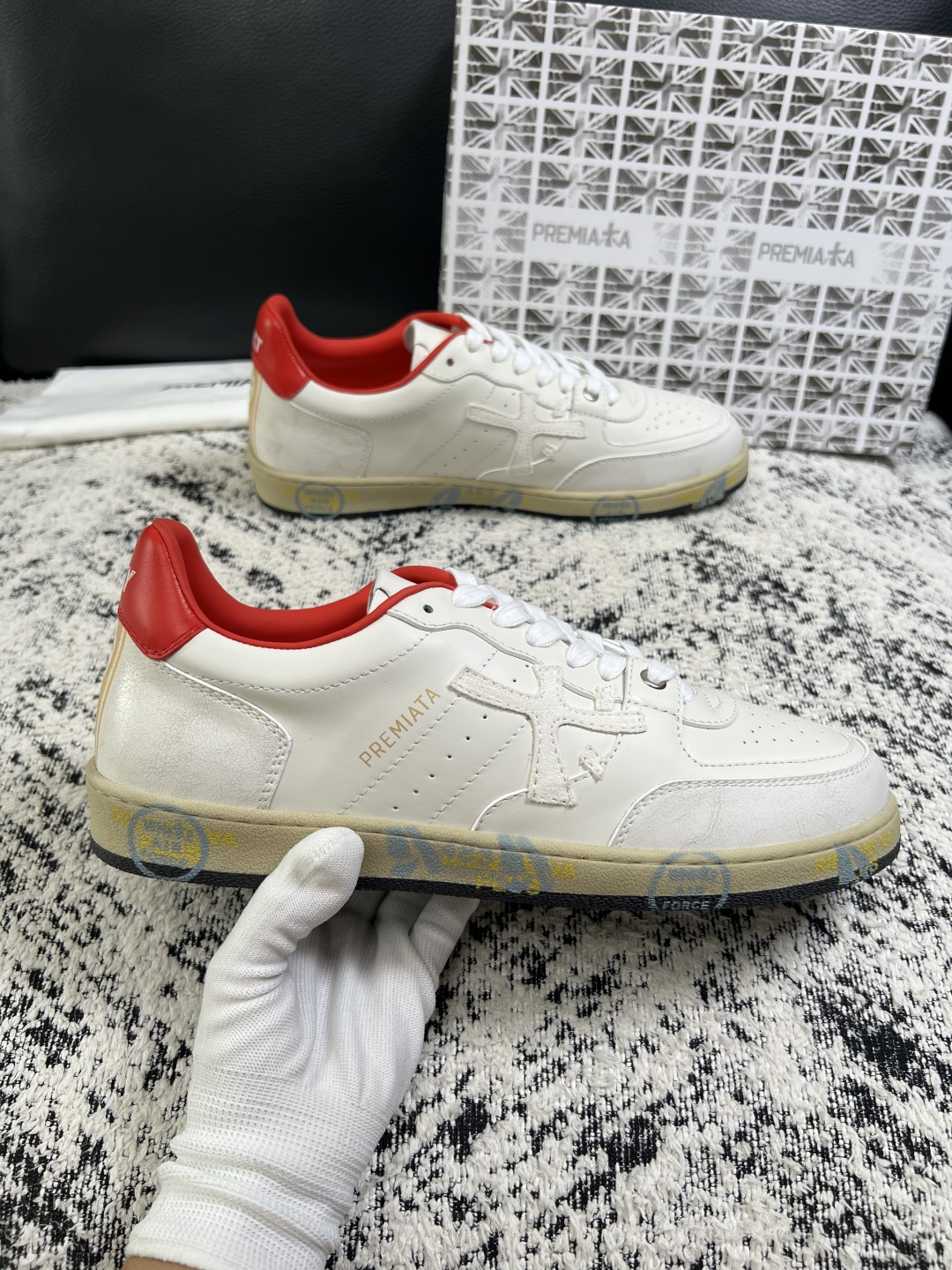 ⚠️只换码不退⚠️  PRMAMITA 高品质  顶级工艺品  普拉米亚达 男士运动鞋专柜同步，鞋面意大利原版进口牛皮搭