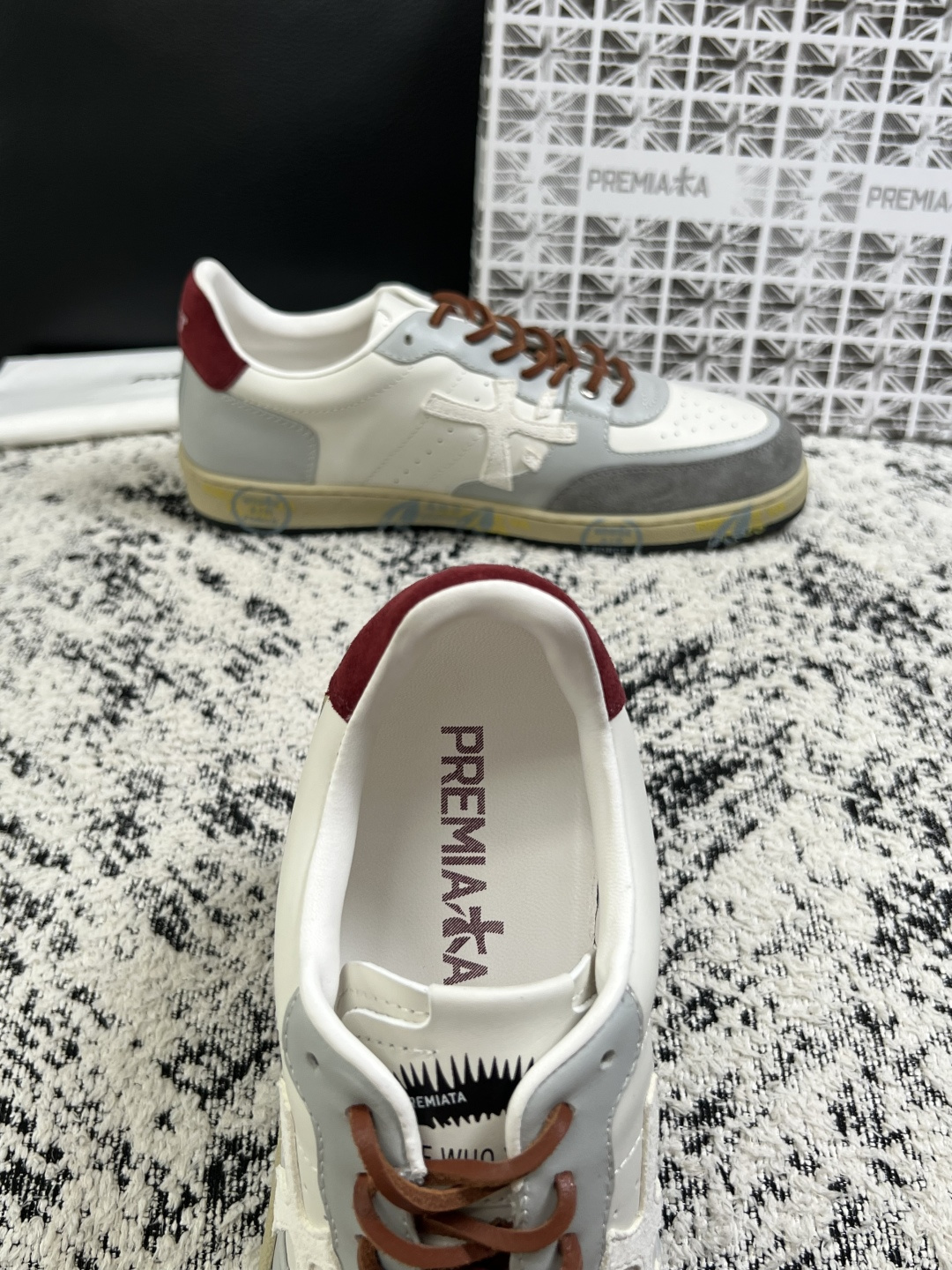 ⚠️只换码不退⚠️  PRMAMITA 高品质  顶级工艺品  普拉米亚达 男士运动鞋专柜同步，鞋面意大利原版进口牛皮搭