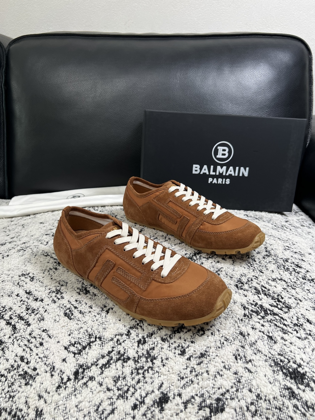 ⚠️只换码不退⚠️    BALMAIN  高品质  顶级工艺品  巴尔曼  专柜新品同步，鞋面意大利进口牛皮拼布面料，