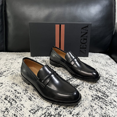 Zegna 高品质 顶级工艺品 杰尼亚 皮鞋专柜新款原厂配置,意大利进口牛皮面料,进口牛里垫,透气舒适,鞋底:原 Zegna 高品质 顶级工艺品 杰尼亚 皮鞋专柜新款原厂配置,意大利进口牛皮面料,进口牛里垫,透气舒适,鞋底:原