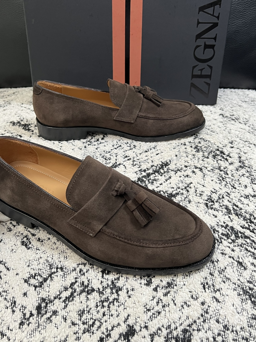 Zegna  高品质  顶级工艺品  杰尼亚  皮鞋专柜新款原厂配置，意大利进口牛皮面料，进口牛里垫，透气舒适，鞋底：原