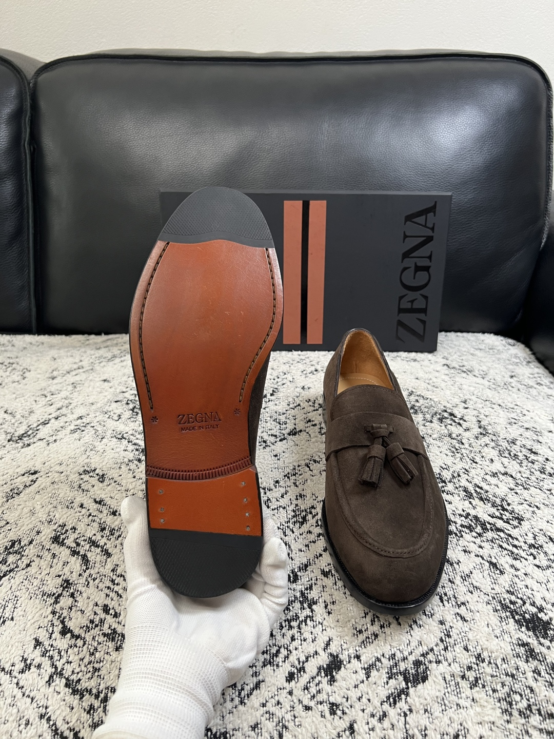 Zegna  高品质  顶级工艺品  杰尼亚  皮鞋专柜新款原厂配置，意大利进口牛皮面料，进口牛里垫，透气舒适，鞋底：原