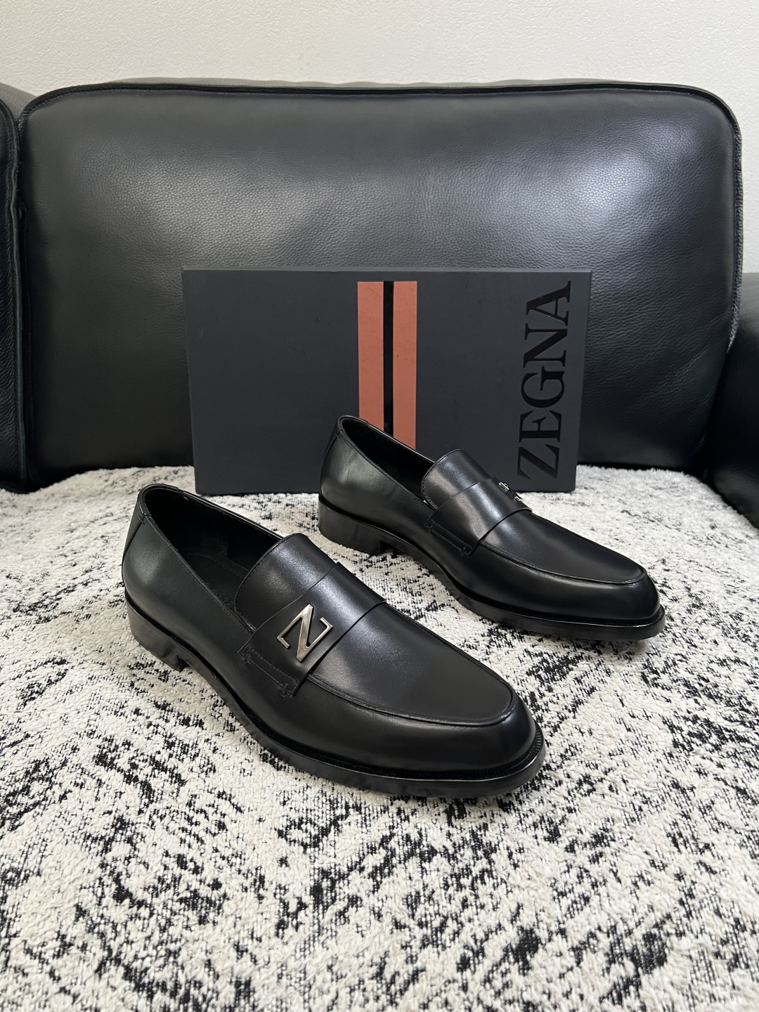 Zegna 高品质 顶级工艺品 杰尼亚 皮鞋专柜新款原厂配置,意大利进口牛皮面料,进口牛里垫,透气舒适,鞋底:原 Zegna 高品质 顶级工艺品 杰尼亚 皮鞋专柜新款原厂配置,意大利进口牛皮面料,进口牛里垫,透气舒适,鞋底:原