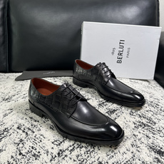Berluti 高品质 顶级工艺品 布鲁提 专柜同步发售原厂配置,意大利进口牛皮面料,全进口水染牛皮里垫,鞋底:原 Berluti 高品质 顶级工艺品 布鲁提 专柜同步发售原厂配置,意大利进口牛皮面料,全进口水染牛皮里垫,鞋底:原