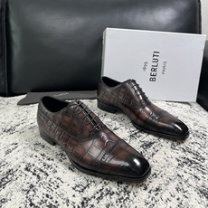 Berluti 高品质 顶级工艺品 布鲁提 专柜同步发售原厂配置,意大利进口牛皮面料,全进口水染牛皮里垫,鞋底:原 Berluti 高品质 顶级工艺品 布鲁提 专柜同步发售原厂配置,意大利进口牛皮面料,全进口水染牛皮里垫,鞋底:原