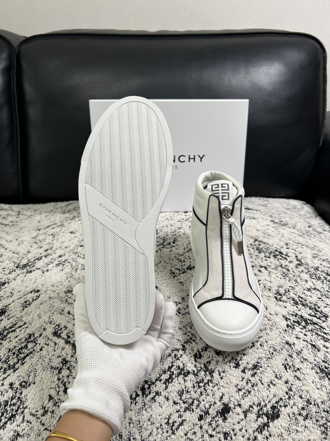Givenchy  高品质   顶级工艺品  纪梵希  靴子专柜新品同步，鞋面意大利进口牛皮面料，进口水染牛皮内里垫，鞋