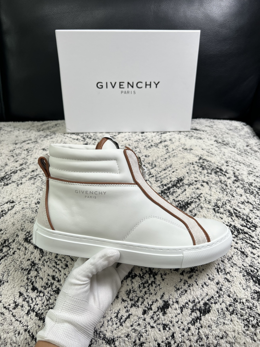 Givenchy  高品质   顶级工艺品  纪梵希  靴子专柜新品同步，鞋面意大利进口牛皮面料，进口水染牛皮内里垫，鞋