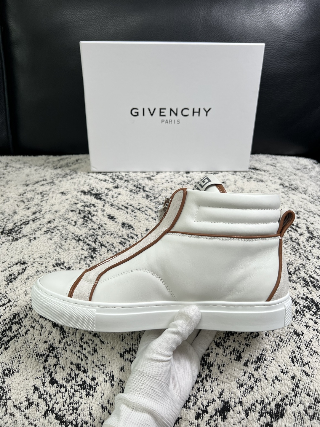 Givenchy  高品质   顶级工艺品  纪梵希  靴子专柜新品同步，鞋面意大利进口牛皮面料，进口水染牛皮内里垫，鞋