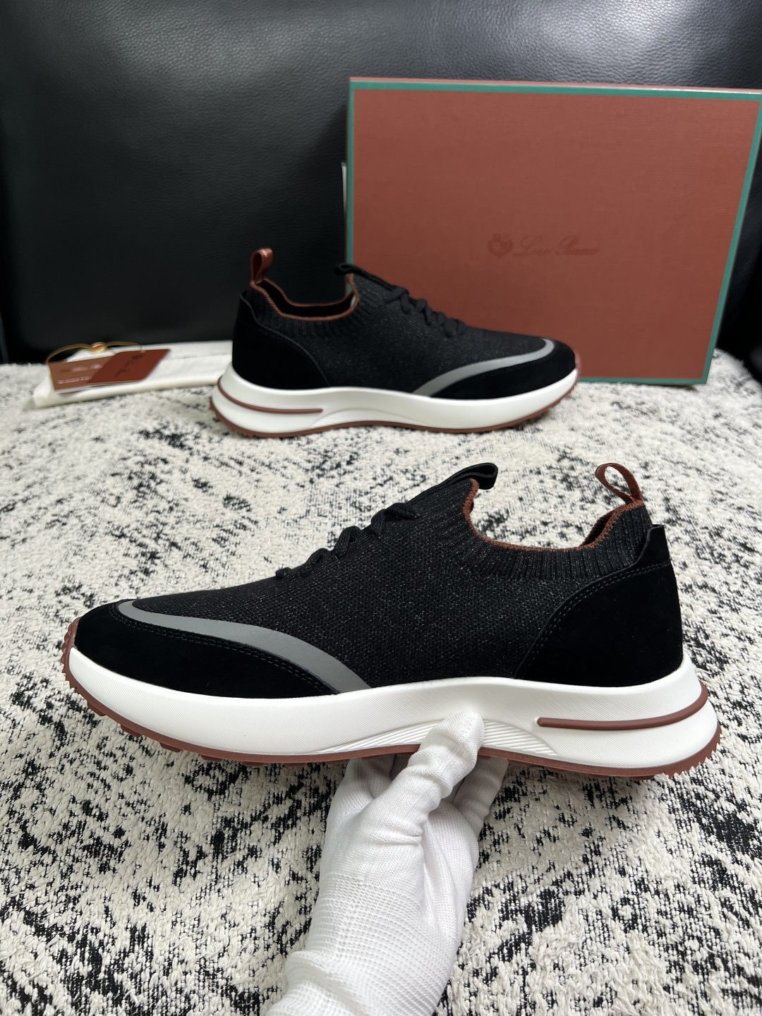 Loro Piana  高品质  顶级工艺品  诺悠翩雅  新品专柜同步原厂配置，鞋面意大利进口牛皮面料，高品质拼接工艺