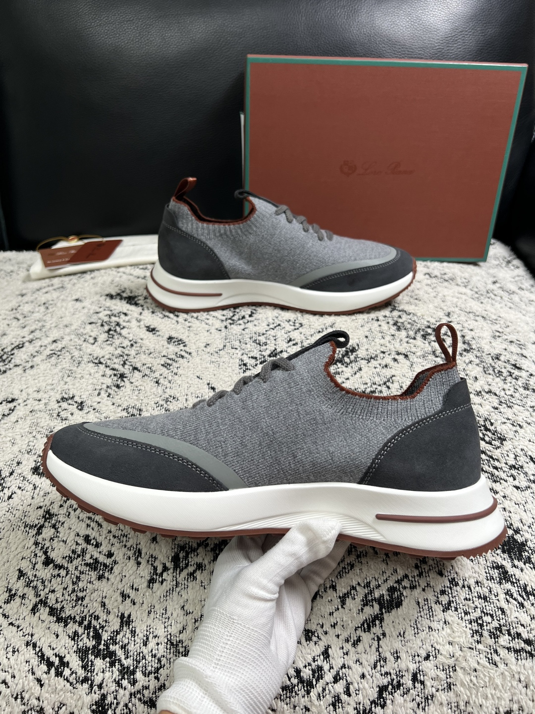 Loro Piana  高品质  顶级工艺品  诺悠翩雅  新品专柜同步原厂配置，鞋面意大利进口牛皮面料，高品质拼接工艺