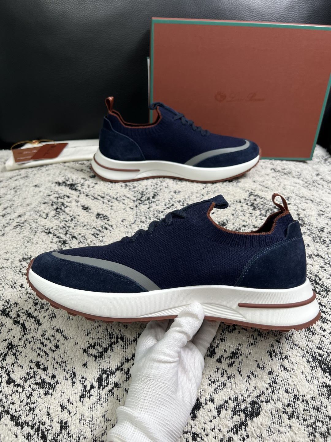 Loro Piana  高品质  顶级工艺品  诺悠翩雅  新品专柜同步原厂配置，鞋面意大利进口牛皮面料，高品质拼接工艺