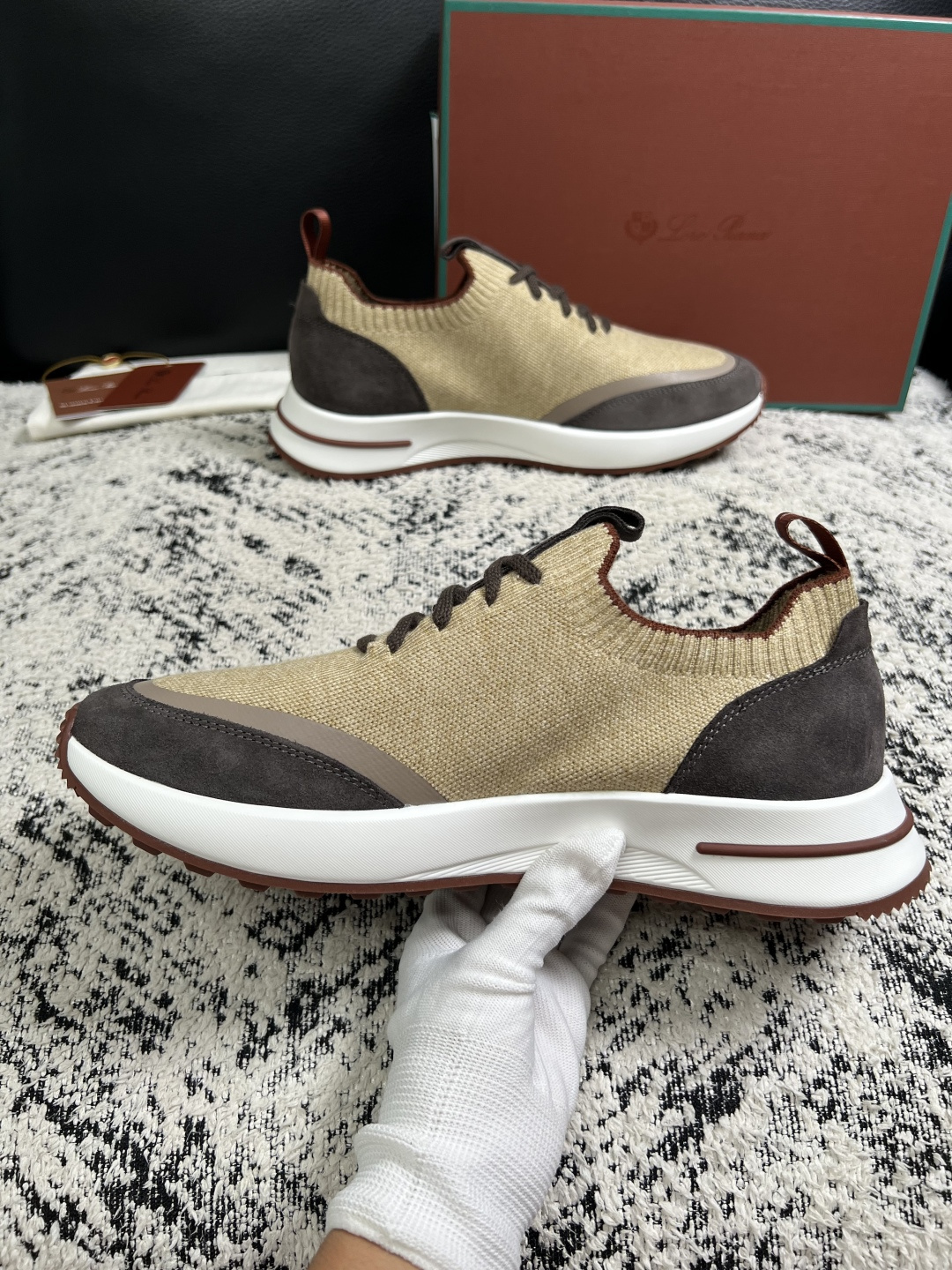 Loro Piana  高品质  顶级工艺品  诺悠翩雅  新品专柜同步原厂配置，鞋面意大利进口牛皮面料，高品质拼接工艺