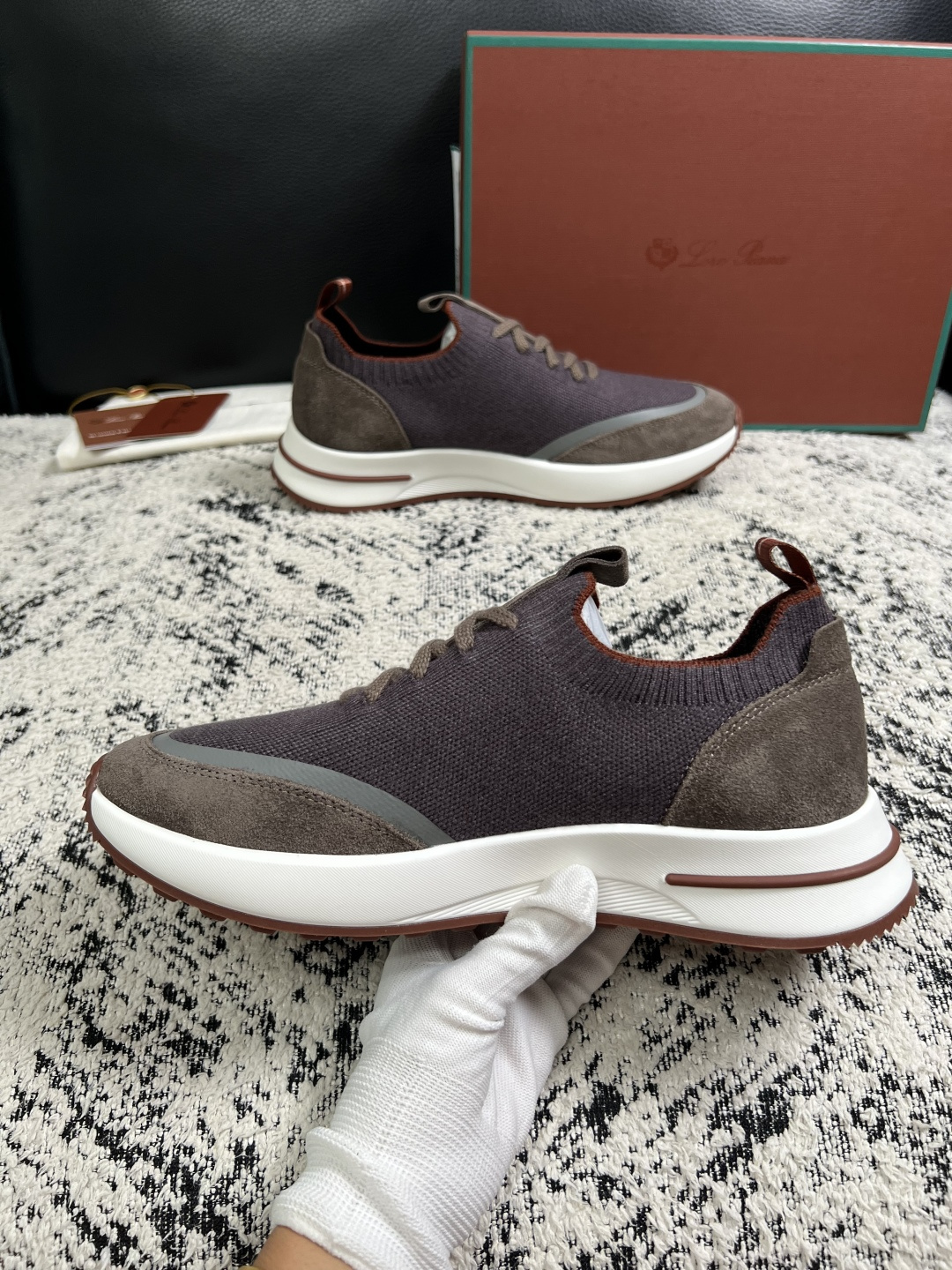 Loro Piana  高品质  顶级工艺品  诺悠翩雅  新品专柜同步原厂配置，鞋面意大利进口牛皮面料，高品质拼接工艺