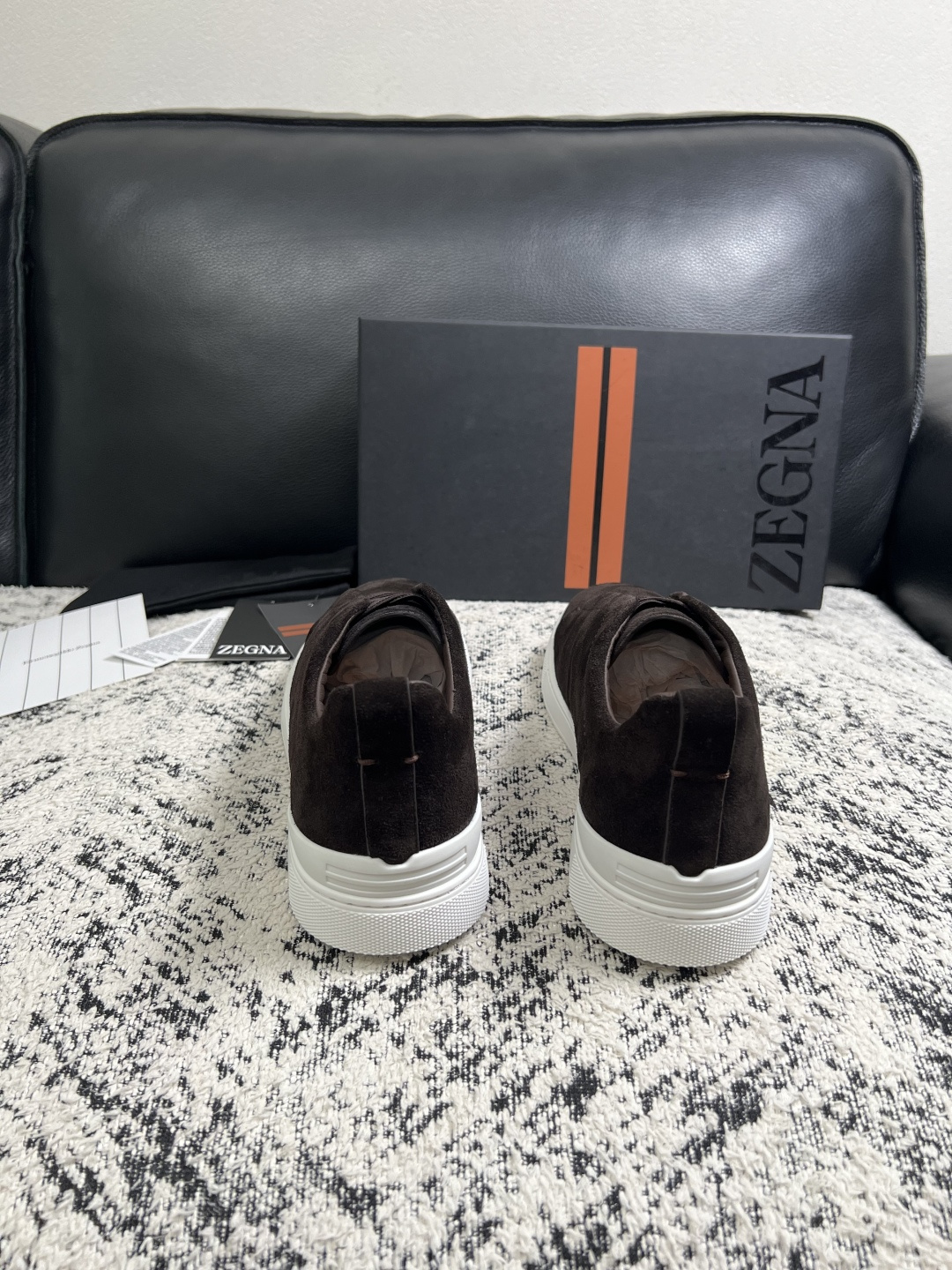 Zegna  高品质  顶级工艺品  杰尼亚  专柜新款原厂配置，意大利进口牛皮面料，进口牛里垫，透气舒适，鞋底：原厂特
