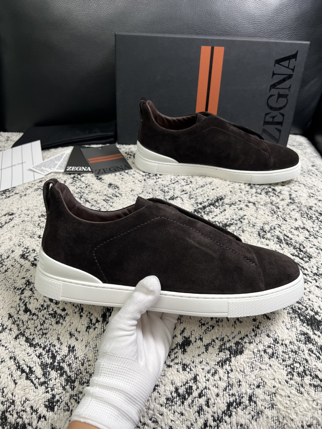Zegna  高品质  顶级工艺品  杰尼亚  专柜新款原厂配置，意大利进口牛皮面料，进口牛里垫，透气舒适，鞋底：原厂特