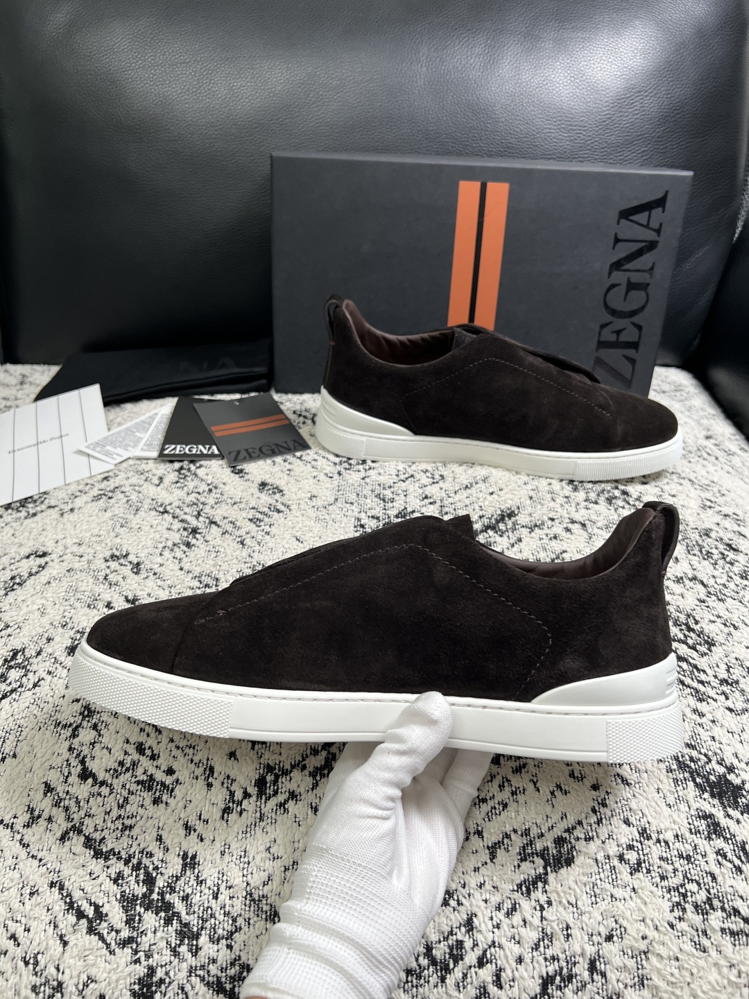 Zegna  高品质  顶级工艺品  杰尼亚  专柜新款原厂配置，意大利进口牛皮面料，进口牛里垫，透气舒适，鞋底：原厂特