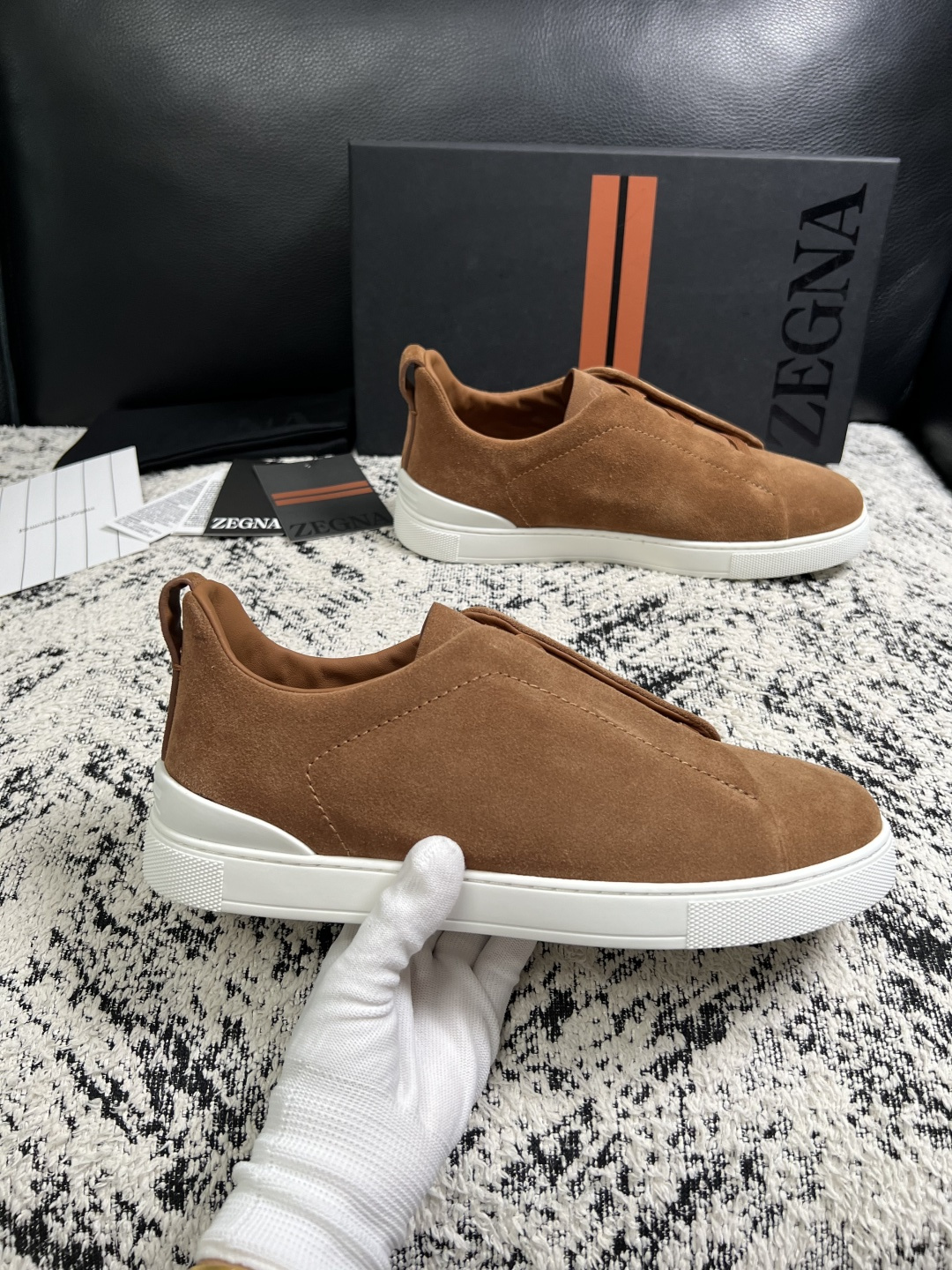 Zegna  高品质  顶级工艺品  杰尼亚  专柜新款原厂配置，意大利进口牛皮面料，进口牛里垫，透气舒适，鞋底：原厂特