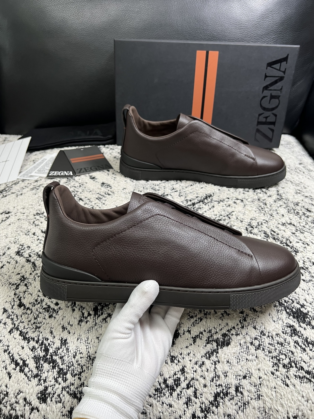 Zegna  高品质  顶级工艺品  杰尼亚  专柜新款原厂配置，意大利进口牛皮面料，进口牛里垫，透气舒适，鞋底：原厂特