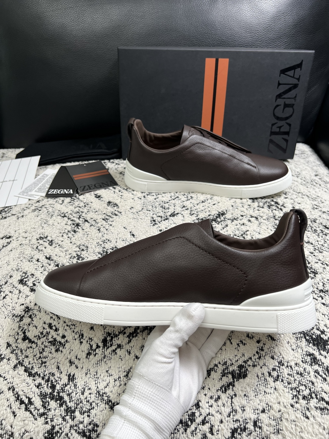 Zegna  高品质  顶级工艺品  杰尼亚  专柜新款原厂配置，意大利进口牛皮面料，进口牛里垫，透气舒适，鞋底：原厂特