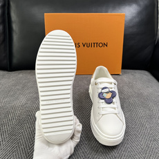 Lv 高品质 顶级工艺品 路易威登,运动板鞋专柜同步,鞋面意大利进口,高品质拼接缤纷色彩复杂工艺品,进口牛里垫柔软 Lv 高品质 顶级工艺品 路易威登,运动板鞋专柜同步,鞋面意大利进口,高品质拼接缤纷色彩复杂工艺品,进口牛里垫柔软