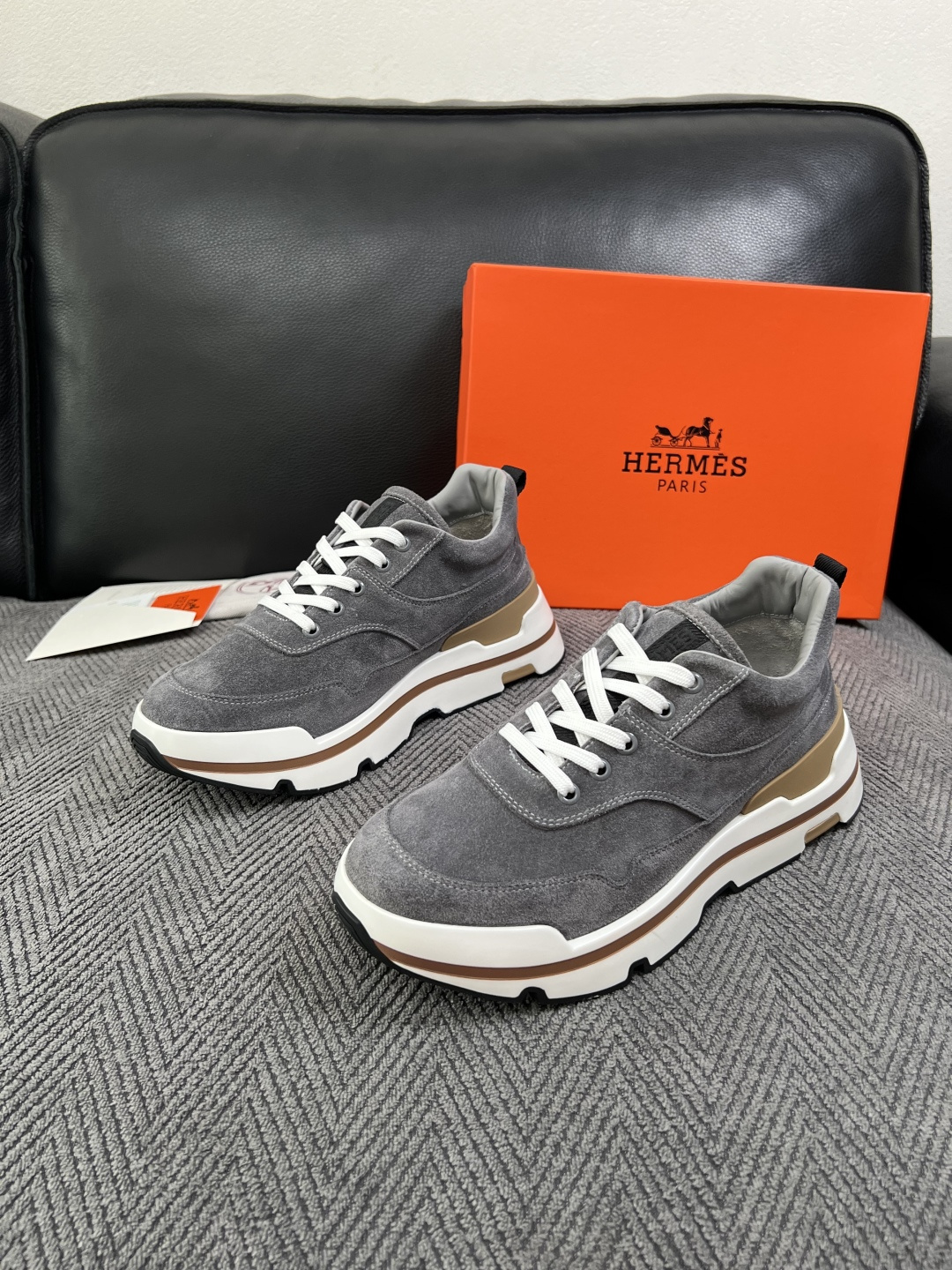 Hermes  高品质  顶级工艺品  爱马仕 专柜同步发售原厂配置，意大利进口原版牛皮面料，高品质拼接工艺，全进口水染