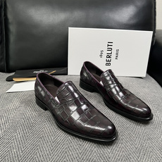 Berluti 高品质 顶级工艺品 布鲁提 专柜同步发售原厂配置,意大利进口牛皮面料,全进口水染牛皮里垫,鞋底:原 Berluti 高品质 顶级工艺品 布鲁提 专柜同步发售原厂配置,意大利进口牛皮面料,全进口水染牛皮里垫,鞋底:原