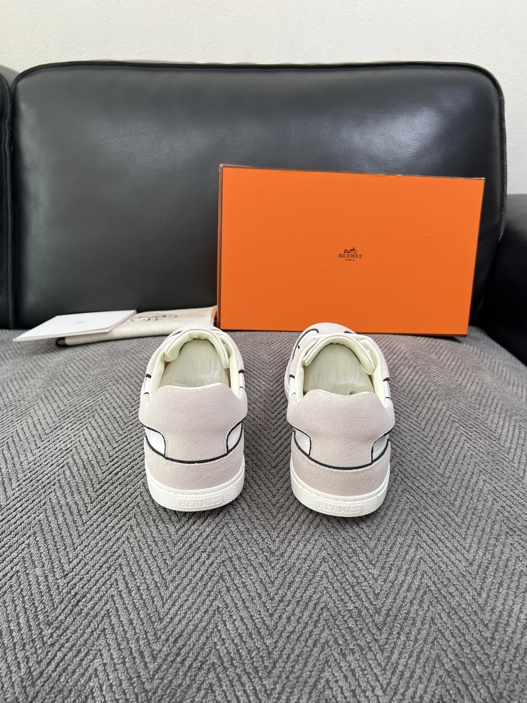 Hermes  高品质  顶级工艺品  爱马仕 专柜同步发售原厂配置，意大利进口原版牛皮面料，高品质拼接工艺，全进口水染