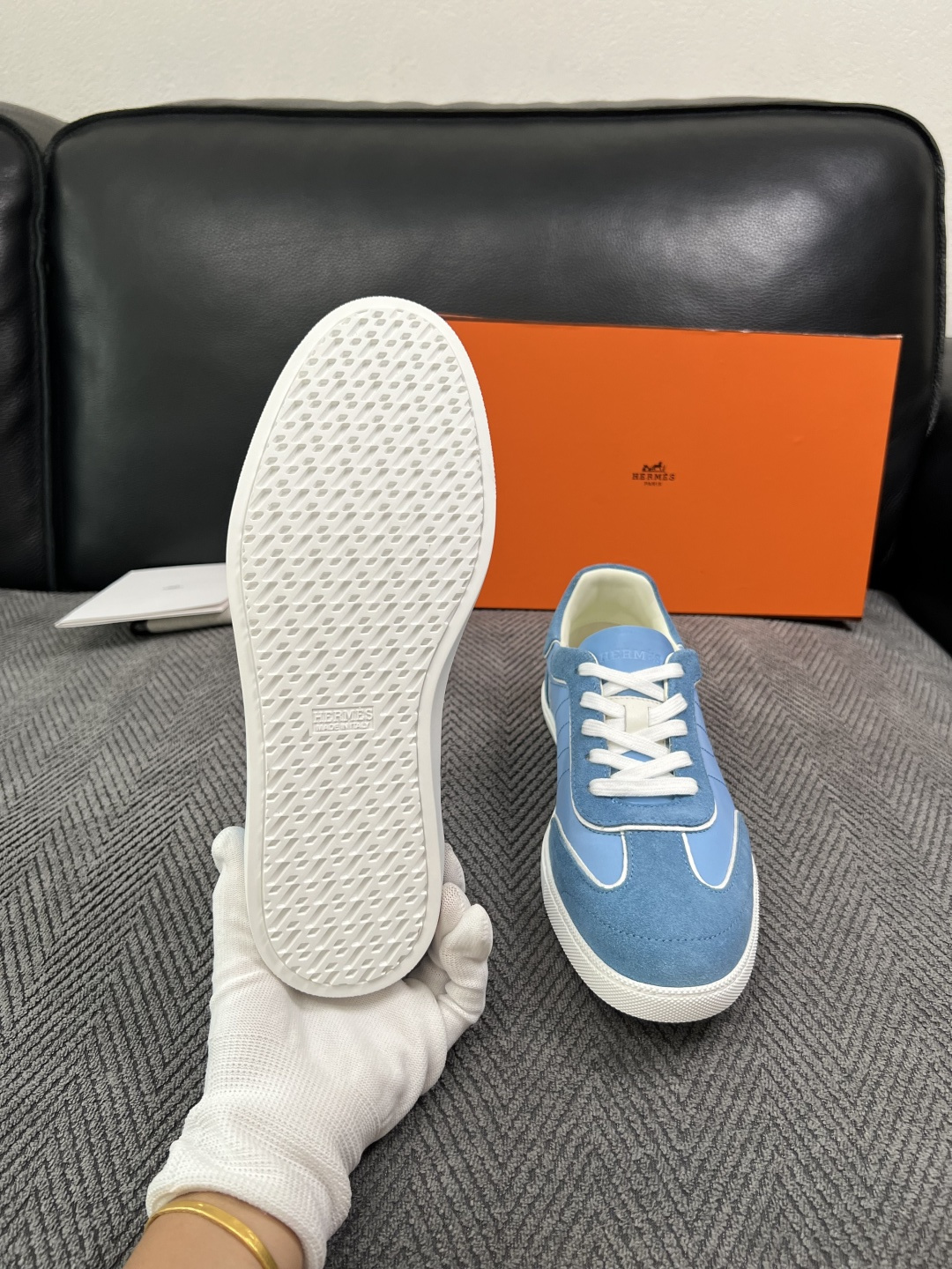 Hermes  高品质  顶级工艺品  爱马仕 专柜同步发售原厂配置，意大利进口原版牛皮面料，高品质拼接工艺，全进口水染