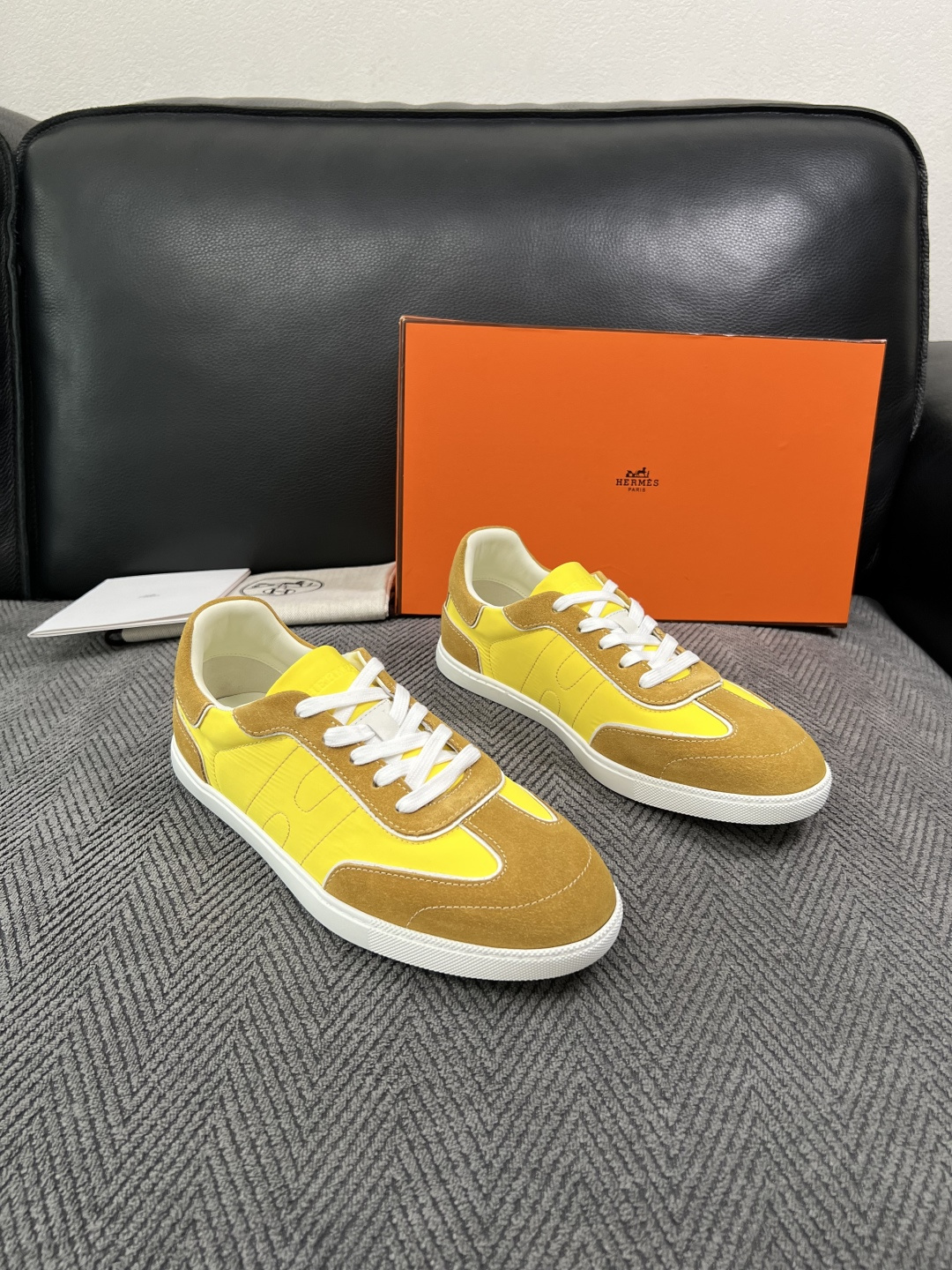 Hermes  高品质  顶级工艺品  爱马仕 专柜同步发售原厂配置，意大利进口原版牛皮面料，高品质拼接工艺，全进口水染