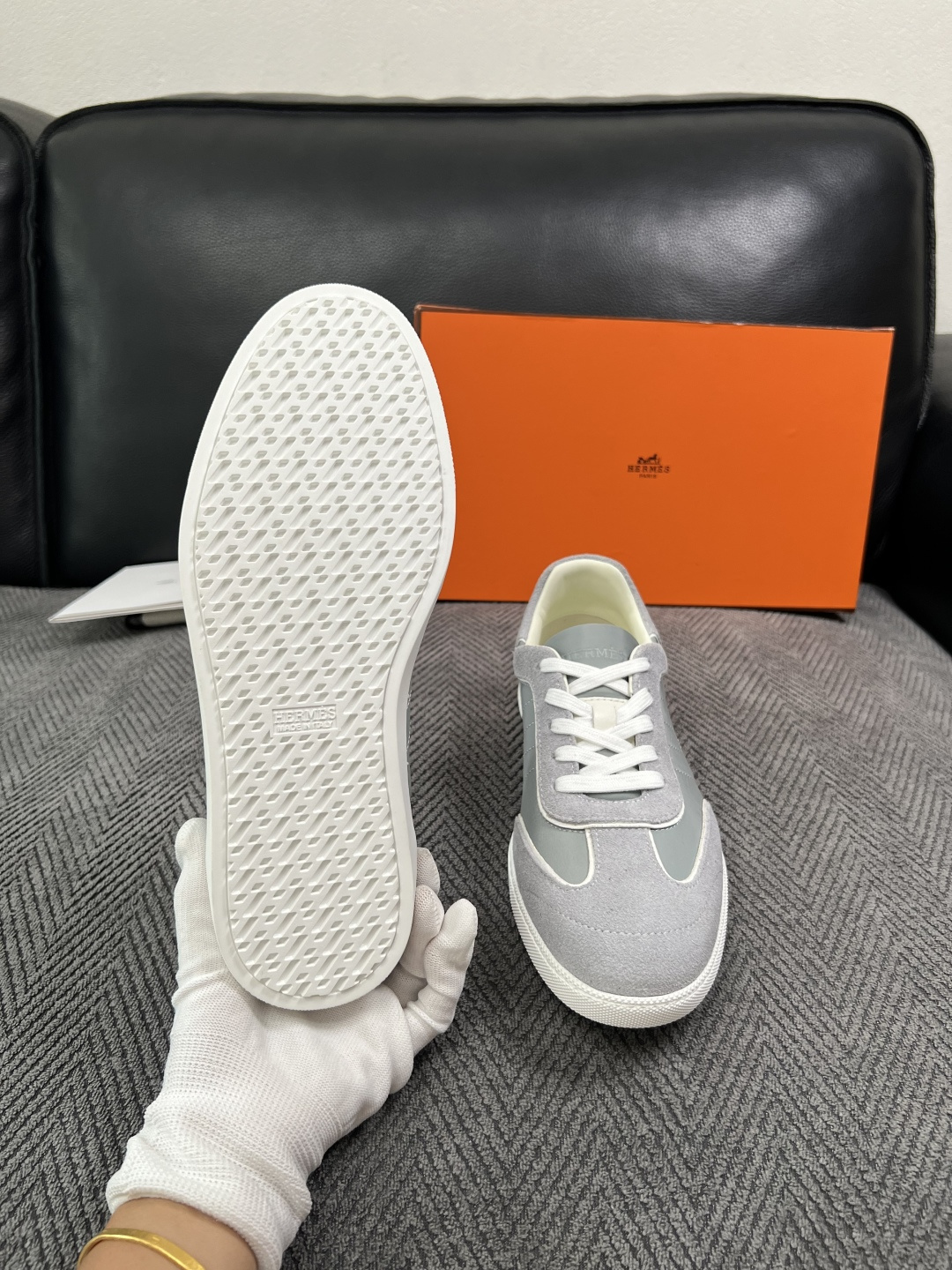 Hermes  高品质  顶级工艺品  爱马仕 专柜同步发售原厂配置，意大利进口原版牛皮面料，高品质拼接工艺，全进口水染