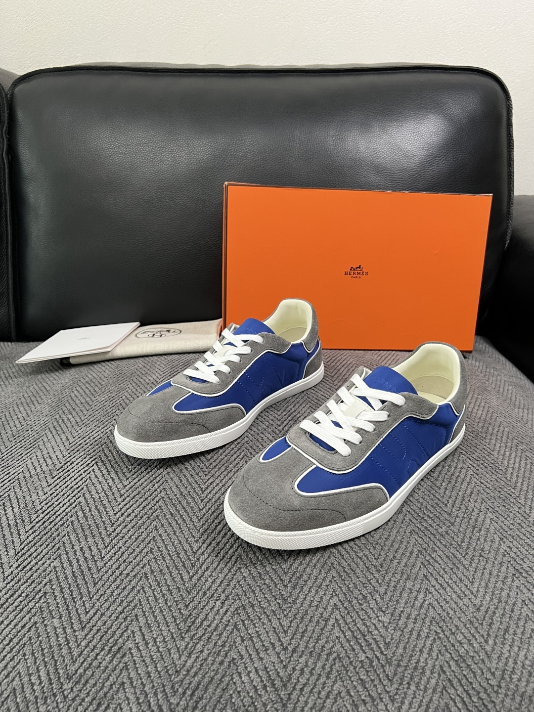 Hermes  高品质  顶级工艺品  爱马仕 专柜同步发售原厂配置，意大利进口原版牛皮面料，高品质拼接工艺，全进口水染
