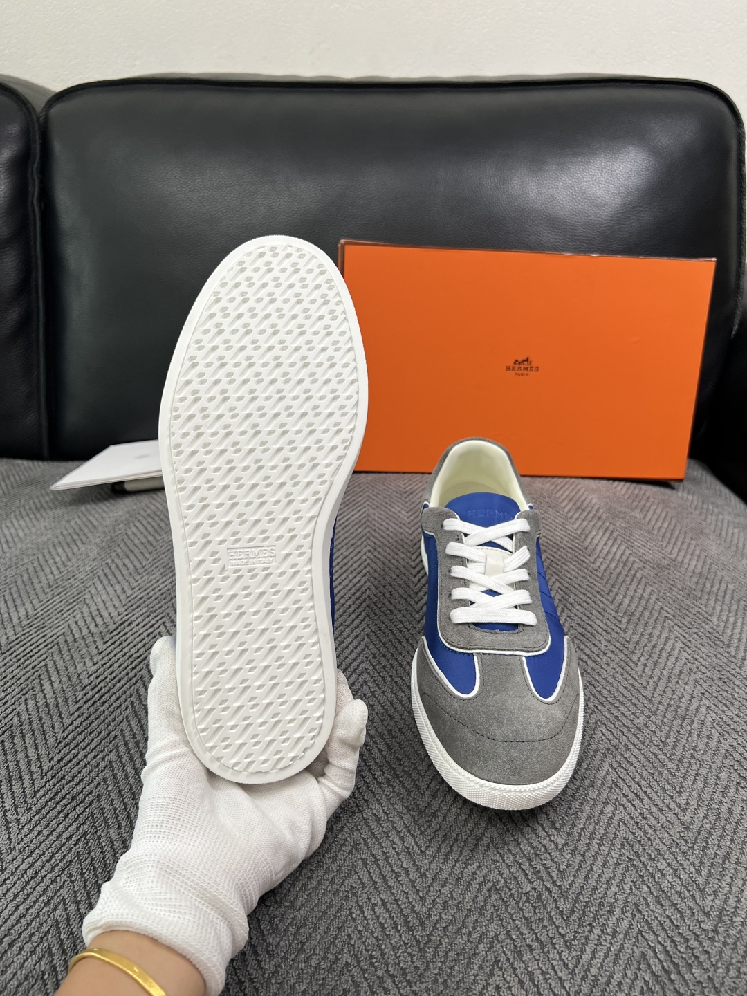 Hermes  高品质  顶级工艺品  爱马仕 专柜同步发售原厂配置，意大利进口原版牛皮面料，高品质拼接工艺，全进口水染