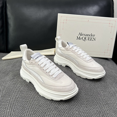 Alexander McQueen 高品质 顶级工艺品 麦昆 专柜同步 原厂配置,意大利进口原版牛皮面料,高品质 Alexander McQueen 高品质 顶级工艺品 麦昆 专柜同步 原厂配置,意大利进口原版牛皮面料,高品质