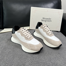 Alexander McQueen 高品质 顶级工艺品 麦昆 专柜同步 原厂配置,意大利进口原版牛皮面料,高品质 Alexander McQueen 高品质 顶级工艺品 麦昆 专柜同步 原厂配置,意大利进口原版牛皮面料,高品质