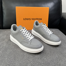 Lv 高品质 顶级工艺品 路易威登,运动板鞋专柜同步,鞋面意大利进口,高品质拼接缤纷色彩复杂工艺品,进口牛皮里垫柔 Lv 高品质 顶级工艺品 路易威登,运动板鞋专柜同步,鞋面意大利进口,高品质拼接缤纷色彩复杂工艺品,进口牛皮里垫柔