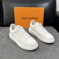 Lv 高品质 顶级工艺品 路易威登,运动板鞋专柜同步,鞋面意大利进口,高品质拼接缤纷色彩复杂工艺品,进口牛皮里垫柔 Lv 高品质 顶级工艺品 路易威登,运动板鞋专柜同步,鞋面意大利进口,高品质拼接缤纷色彩复杂工艺品,进口牛皮里垫柔