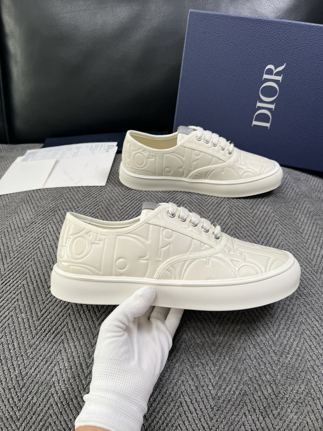 Dior 顶级工艺品 迪奥  专柜同步 原厂配置，意大利进口原版牛皮面料，透气舒适进口水染牛里垫，鞋底：原厂特供原版底超