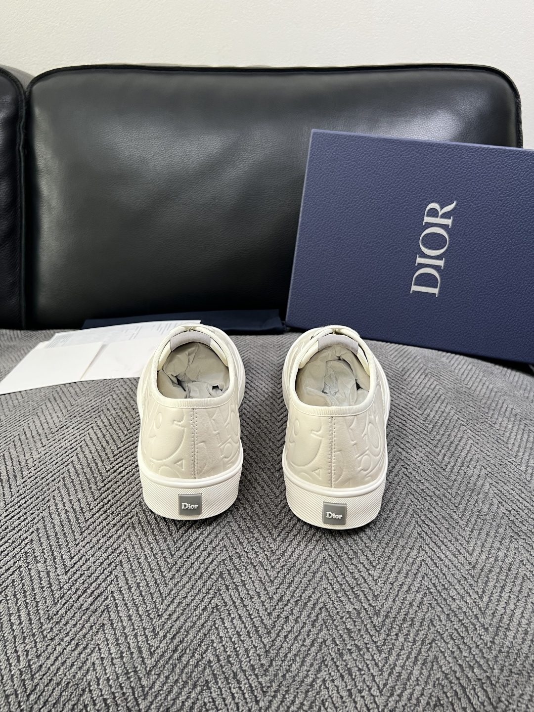 Dior 顶级工艺品 迪奥  专柜同步 原厂配置，意大利进口原版牛皮面料，透气舒适进口水染牛里垫，鞋底：原厂特供原版底超