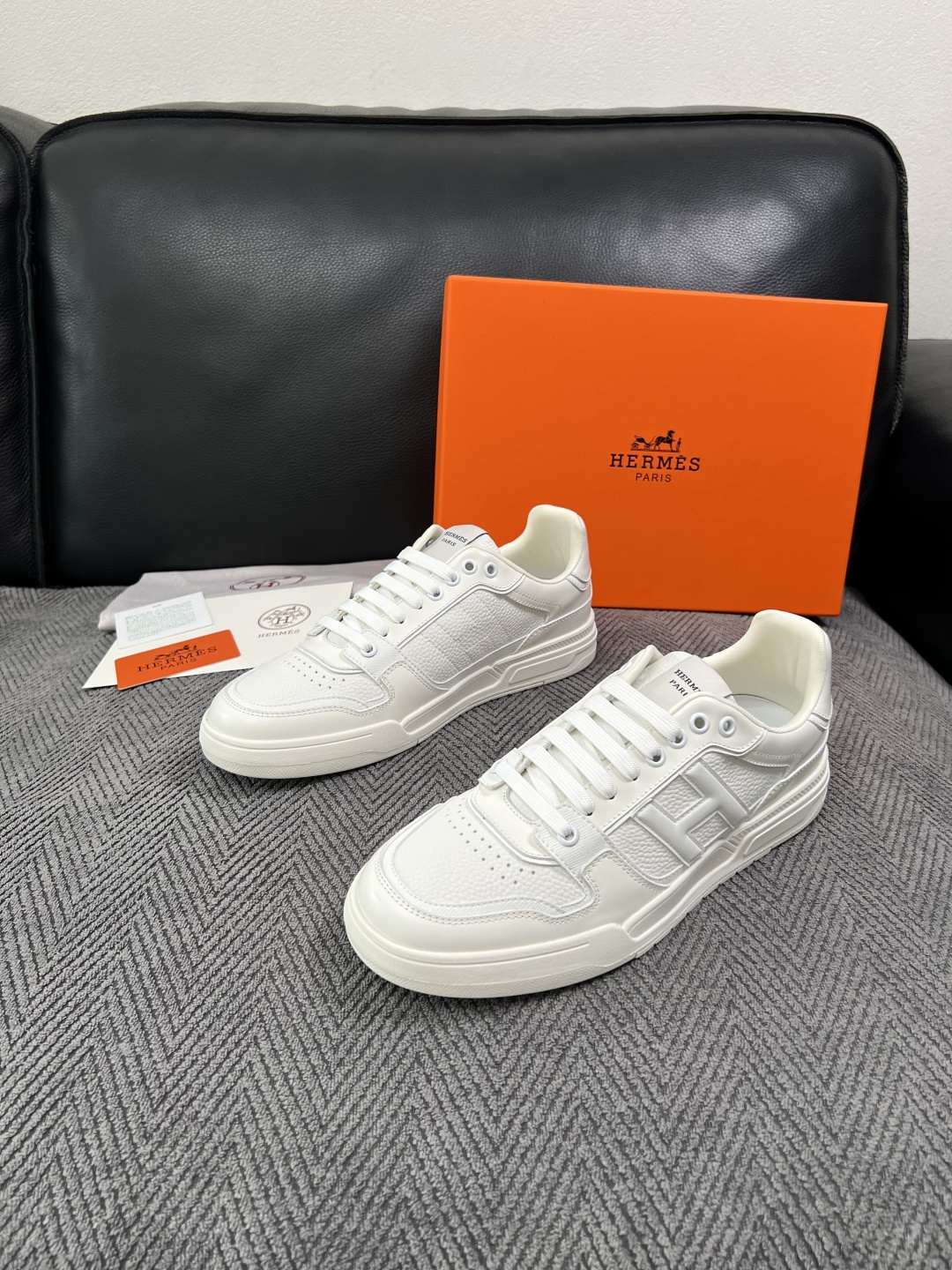 Hermes  高品质  顶级工艺品  爱马仕 专柜同步发售原厂配置，意大利进口原版牛皮面料，高品质拼接工艺，全进口水染