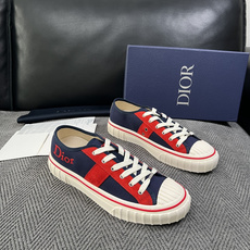 Dior 顶级工艺品 迪奥 专柜同步 原厂配置,意大利进口原版牛皮面料,透气舒适进口水染牛里垫,鞋底:原厂特供原版底超 Dior 顶级工艺品 迪奥 专柜同步 原厂配置,意大利进口原版牛皮面料,透气舒适进口水染牛里垫,鞋底:原厂特供原版底超