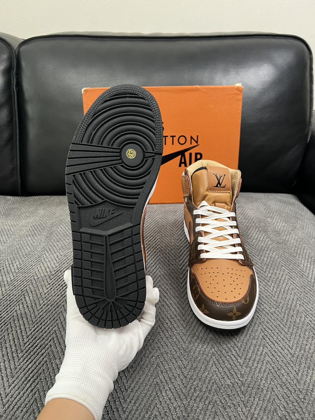 Lv联名nike  高品质  顶级工艺品  路易威登联名，靴子专柜同步，鞋面意大利进口，高品质拼接缤纷色彩复杂工艺品，进