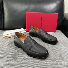 Ferragamo 高品质 顶级工艺品 菲拉格慕 皮鞋 专柜同步发售原厂配置,意大利进口原版牛皮,进口水染牛里 Ferragamo 高品质 顶级工艺品 菲拉格慕 皮鞋 专柜同步发售原厂配置,意大利进口原版牛皮,进口水染牛里