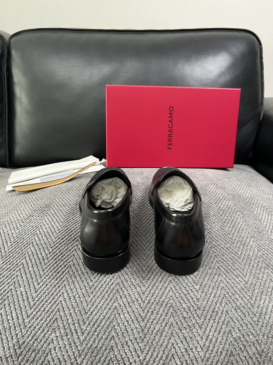 Ferragamo  高品质  顶级工艺品  菲拉格慕   皮鞋 专柜同步发售原厂配置，意大利进口原版牛皮，进口水染牛里