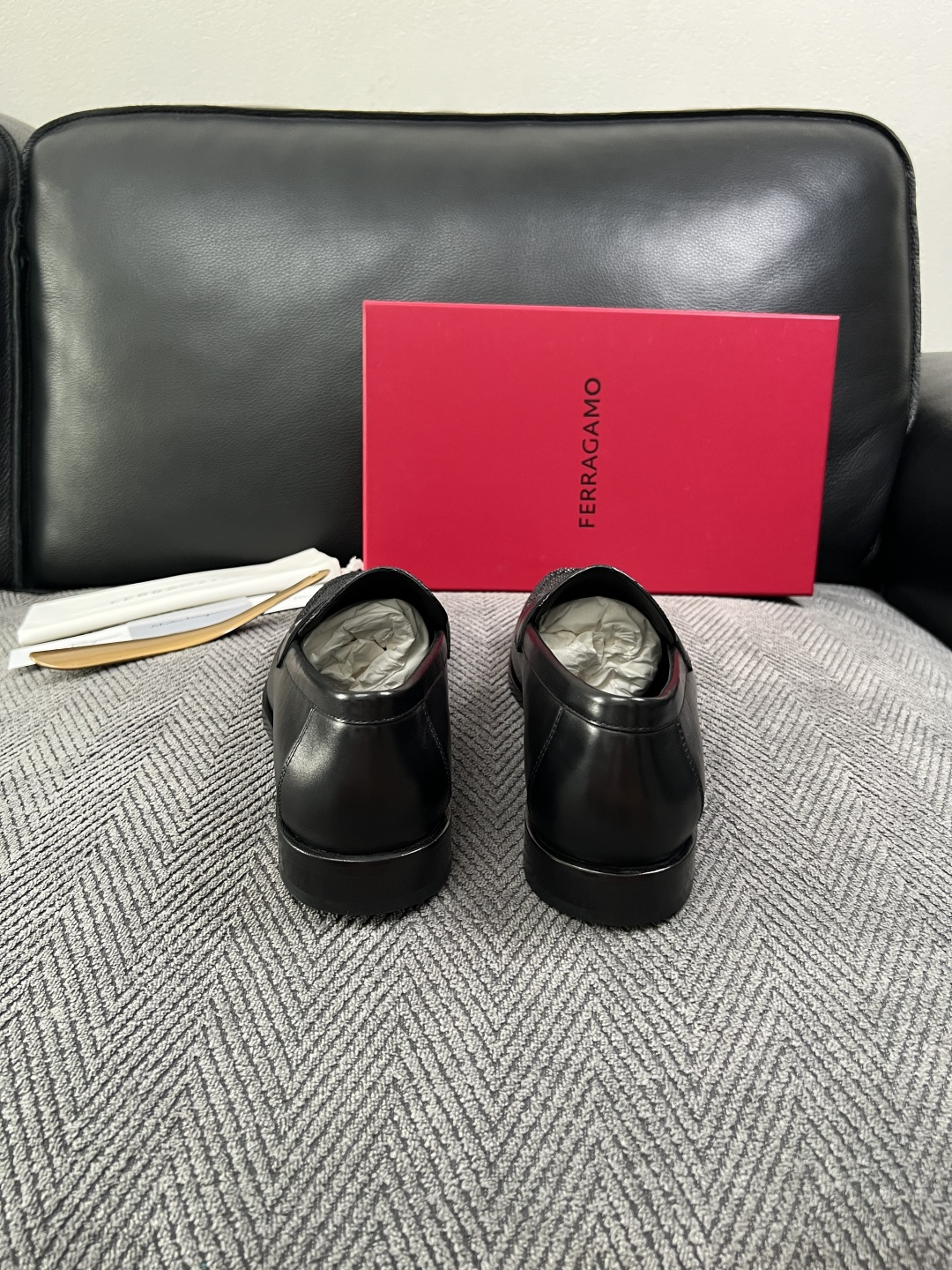 Ferragamo  高品质  顶级工艺品  菲拉格慕   皮鞋 专柜同步发售原厂配置，意大利进口原版牛皮，进口水染牛里