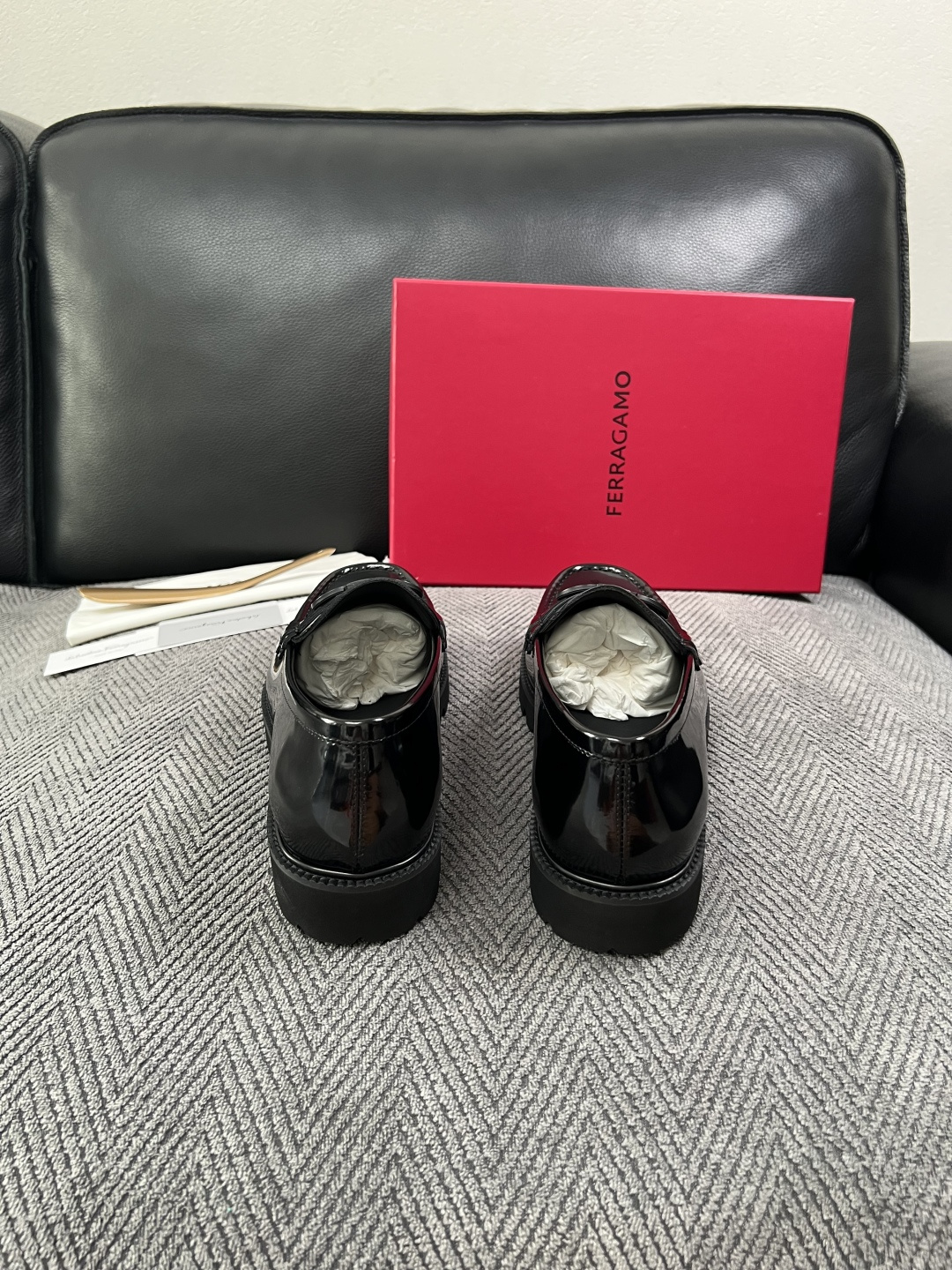 Ferragamo  高品质  顶级工艺品  菲拉格慕   皮鞋 专柜同步发售原厂配置，意大利进口原版牛皮，进口水染牛里