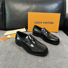 Lv 高品质 顶级工艺品 路易威登 皮鞋专柜同步原厂配置,鞋面意大利进口,进口水染牛皮内里,鞋底:原厂特供原版真 Lv 高品质 顶级工艺品 路易威登 皮鞋专柜同步原厂配置,鞋面意大利进口,进口水染牛皮内里,鞋底:原厂特供原版真